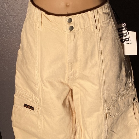 URBAN OUTFITTERS - NWT - pants: beige pocketed cargo wideleg w zip, buttons - 32 - Picture 3 of 16